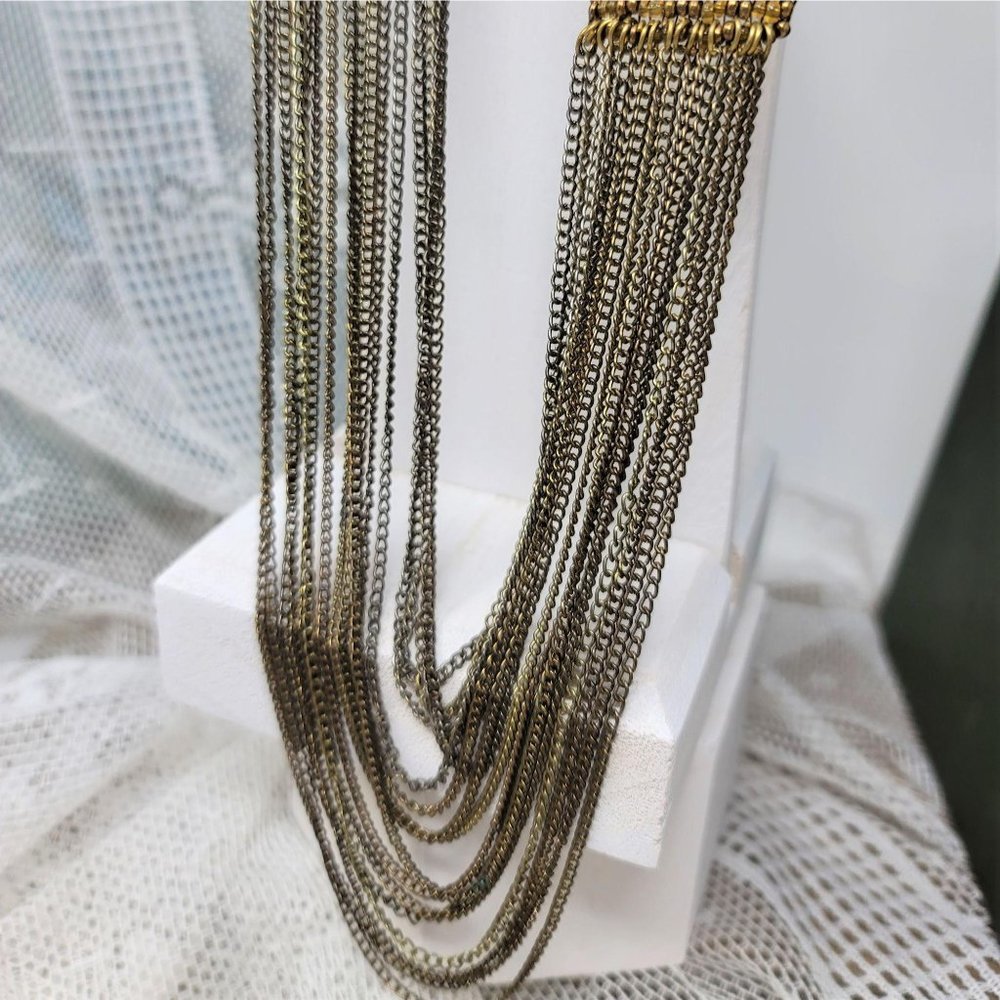 Elegant Hand Woven Seed Bead & Chain Necklace - Picture 8 of 8